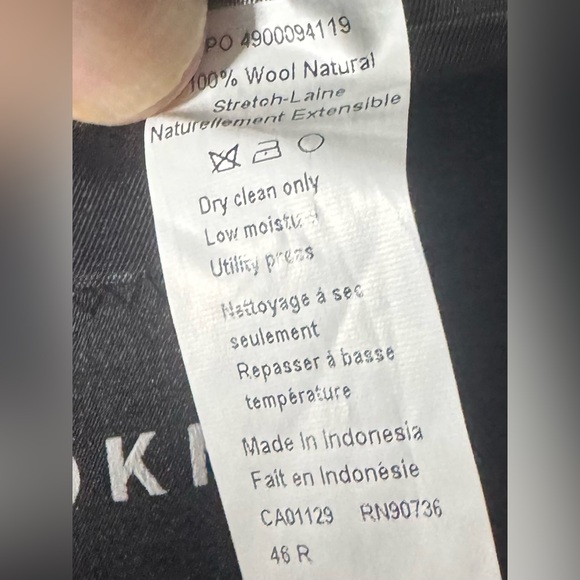 DKNY Men's Black 2 pc Suit Coat Pants Set, Blazer & Slacks, 46Reg 39W, NWT - Picture 8 of 9